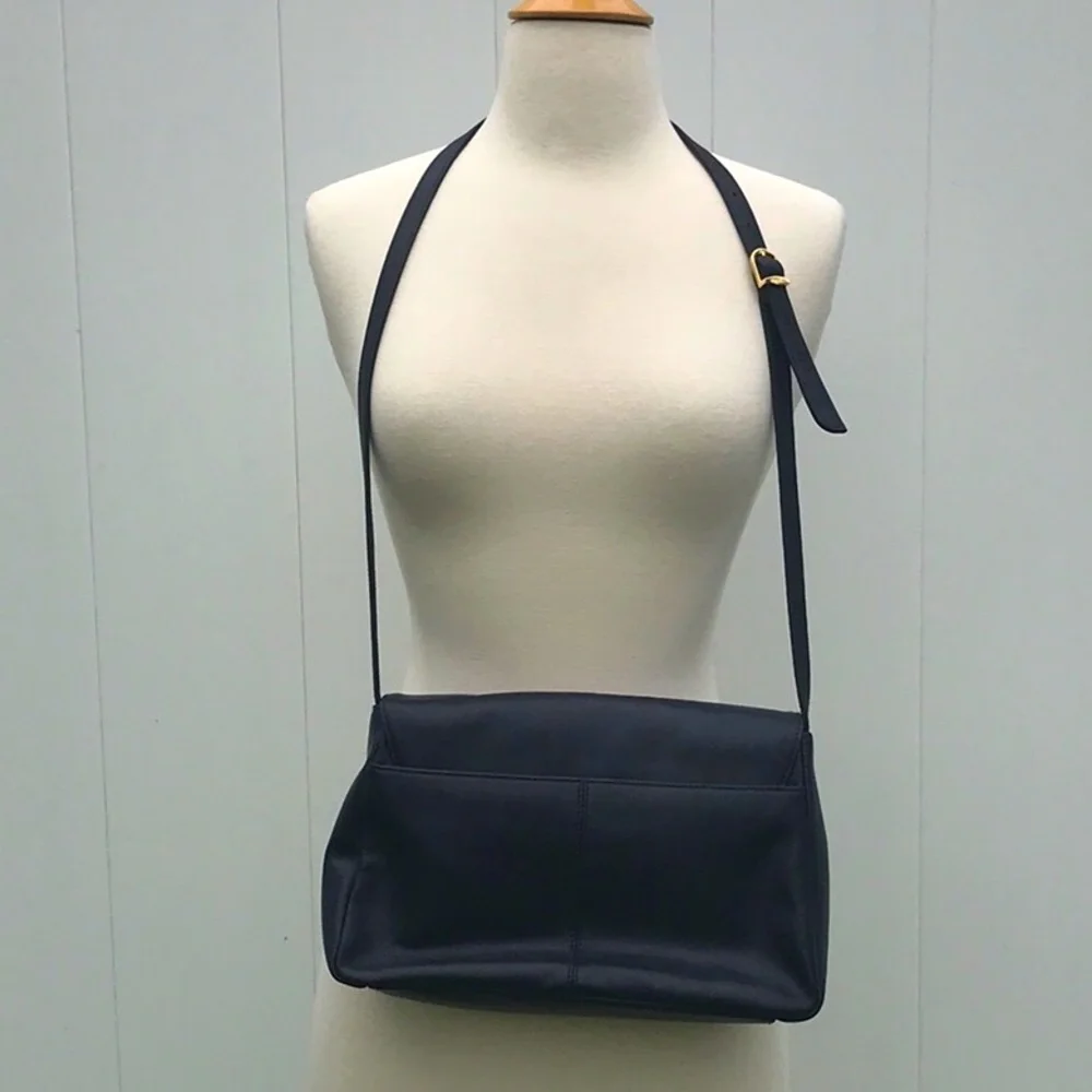 Vintage Etienne Aigner Leather Navy Blue Shoulder Bag with Gold Accents - Picture 5 of 16